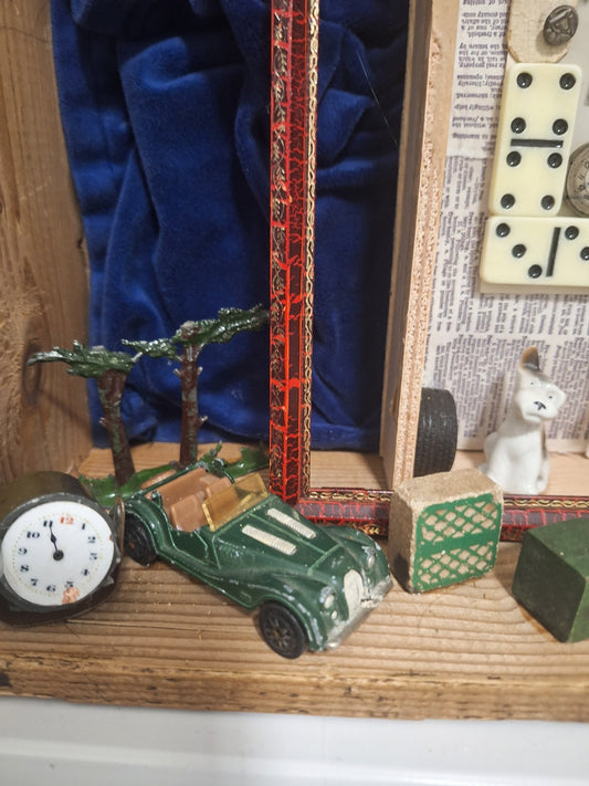 Boxes under the floorboards/memories